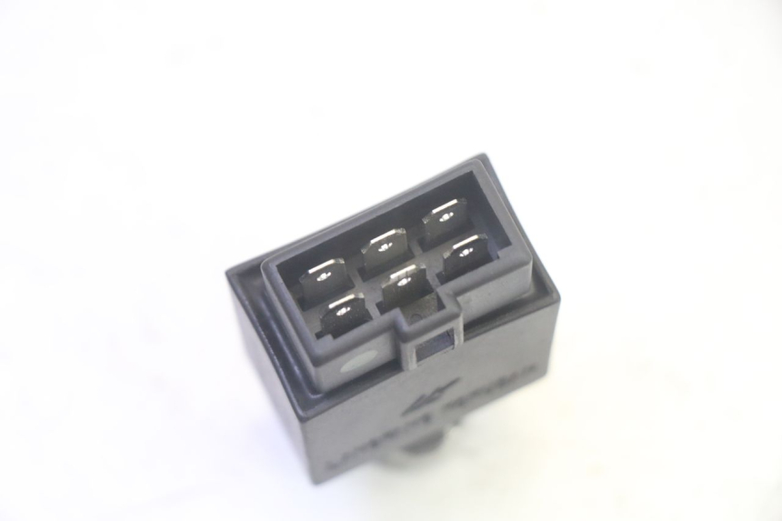 photo de RELÉ ELÉCTRICO PIAGGIO MP3 125 (2006 - 2014) - Otra perspectiva