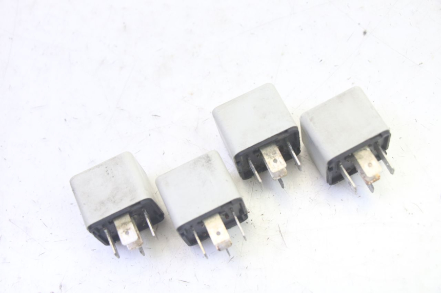 photo de RELÉ ELÉCTRICO PIAGGIO MP3 RL 250 (2006 - 2010) - Zoom estado de uso