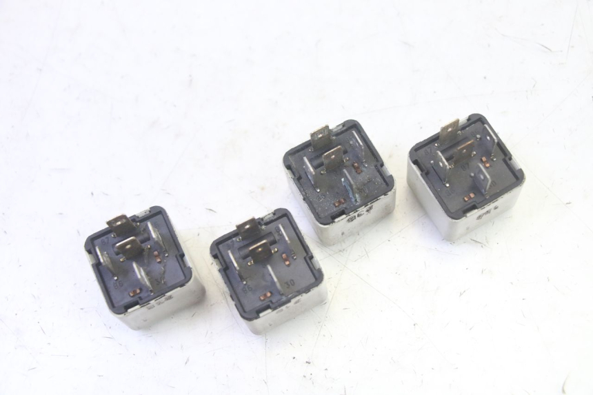 photo de RELÉ ELÉCTRICO PIAGGIO MP3 RL 250 (2006 - 2010) - Otra perspectiva