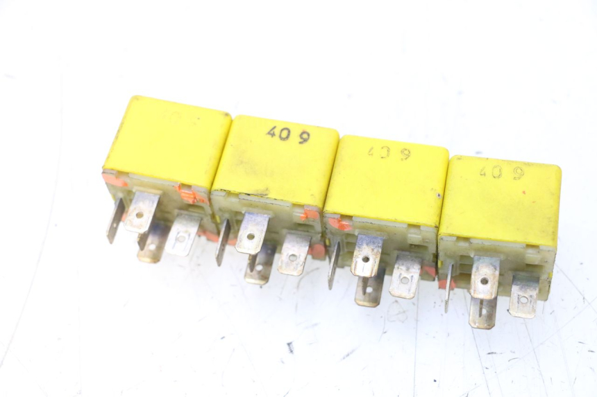 photo de RELÉ ELÉCTRICO PIAGGIO MP3 RL 250 (2006 - 2010) - Detalle de la pieza