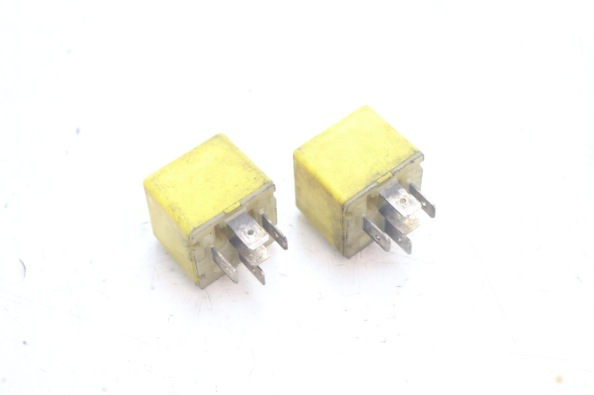 photo de RELÉ ELÉCTRICO PIAGGIO MP3 125 (2006 - 2014) - Vista principal