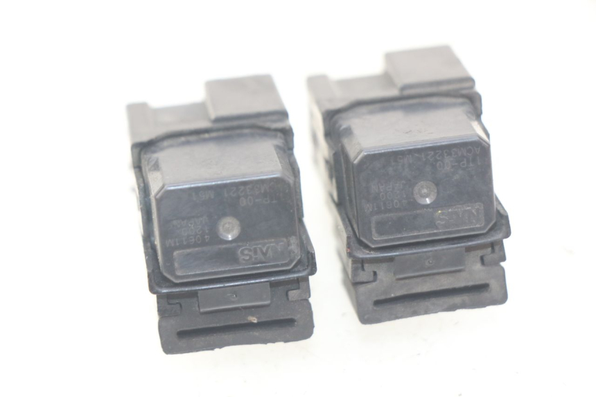 photo de RELÉ ELÉCTRICO YAMAHA MT-07 MT07 ABS 700 (2014 - 2017) - Otra perspectiva