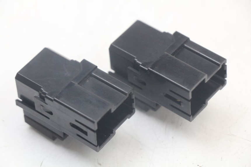 photo de RELÉ ELÉCTRICO YAMAHA MT-07 MT07 ABS 700 (2014 - 2017) - Otra perspectiva