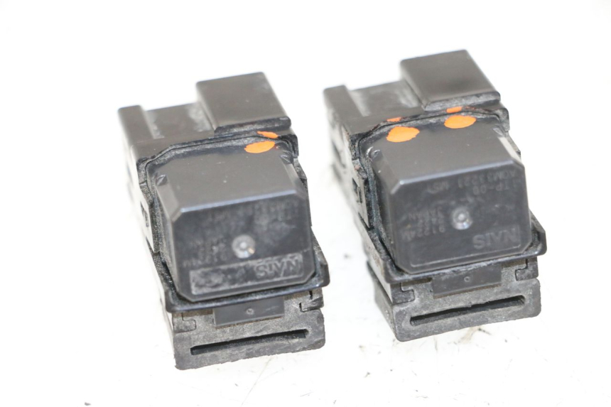 photo de RELE YAMAHA MT-07 MT07 ABS 700 (2018 - 2020) - Primer plano técnico