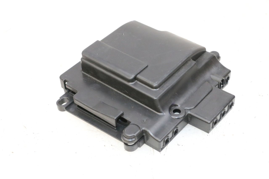 photo de RELE YAMAHA NEO'S CORE 1 (2022 - 2026) - Otra perspectiva