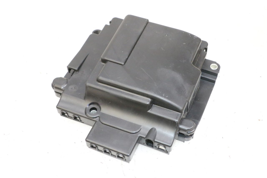 photo de RELE YAMAHA NEO'S CORE 1 (2022 - 2026) - Primer plano técnico