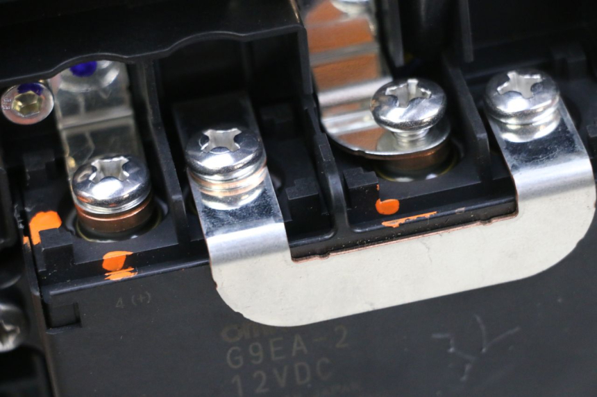 photo de RELE YAMAHA NEO'S CORE 1 (2022 - 2026) - Estado de la superficie y material