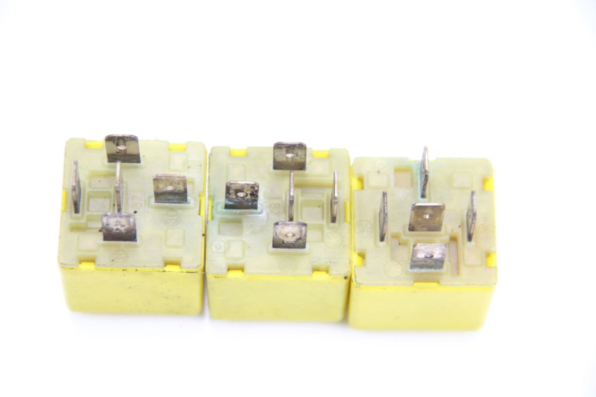 photo de RELÉ ELÉCTRICO GILERA NEXUS 125 (2009 - 2013) - Otra perspectiva