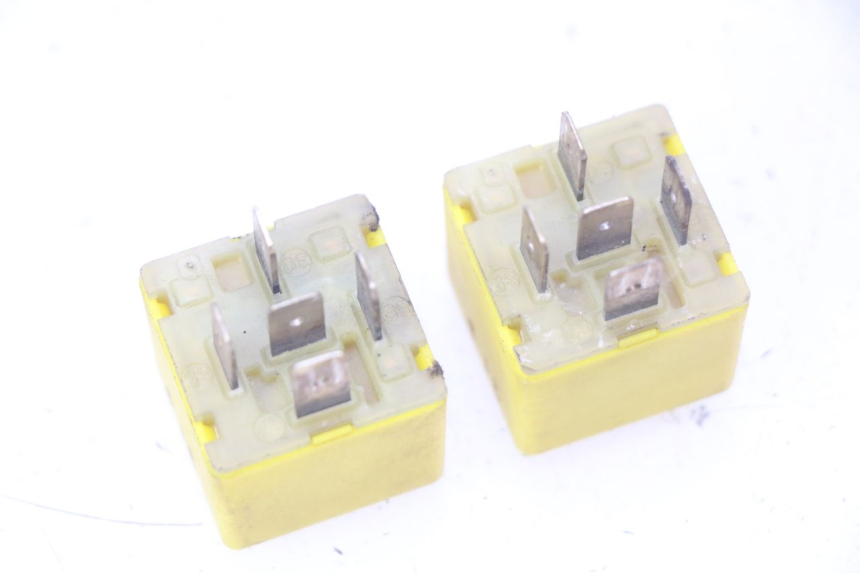 photo de RELÉ ELÉCTRICO GILERA NEXUS 125 (2009 - 2013) - Detalle de la pieza