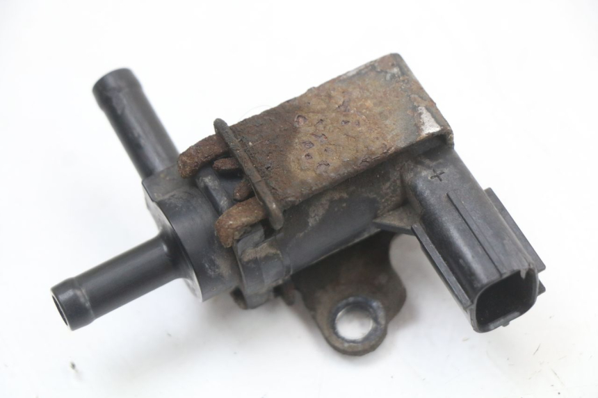 photo de RELÉ ELÉCTRICO HONDA NHX LEAD 110 (2008 - 2010) - Otra perspectiva