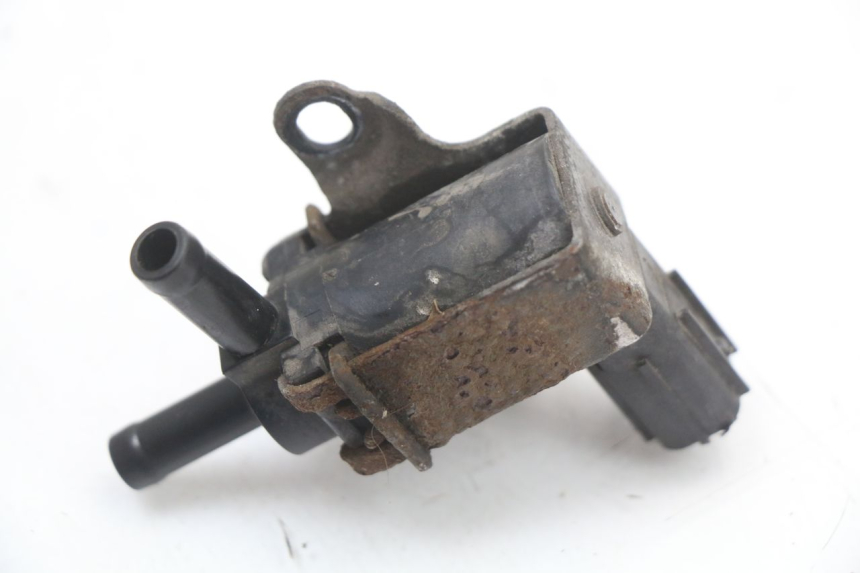 photo de RELÉ ELÉCTRICO HONDA NHX LEAD 110 (2008 - 2010) - Primer plano técnico