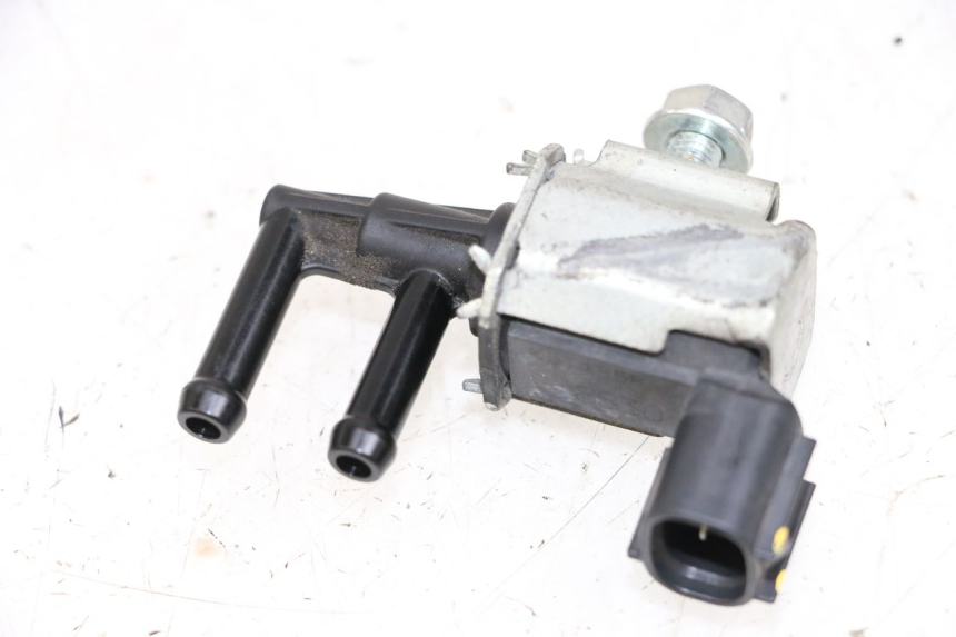 photo de RELE KAWASAKI NINJA 400 (2018 - 2023) - Detalle de la pieza