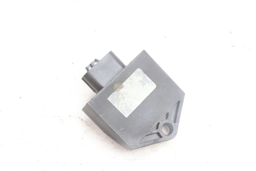 photo de RELÉ ELÉCTRICO JM MOTORS OLDIES 4T 50 (2010 - 2020) - Primer plano técnico