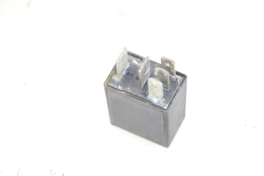 photo de RELÉ ELÉCTRICO PEUGEOT CITYSTAR 50 (2013 - 2017) - Zoom estado de uso