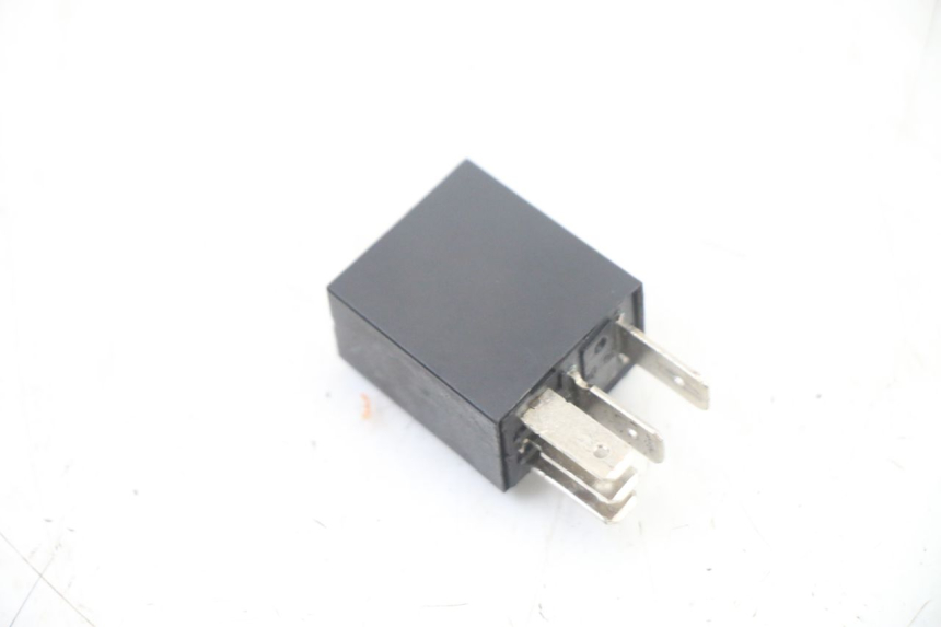 photo de RELé ELéCTRICO PEUGEOT KISBEE 4T 50 (2018 - 2022) - Otra perspectiva