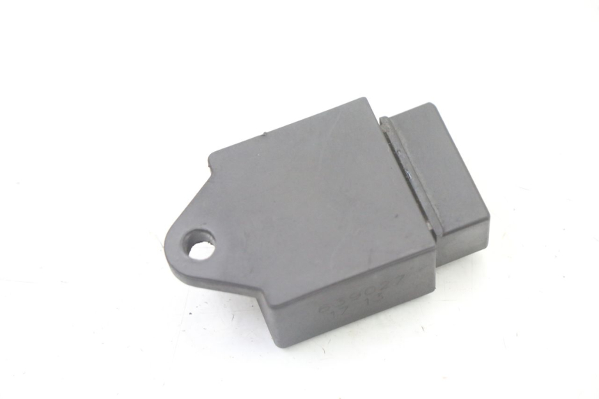 photo de RELÉ ELÉCTRICO PIAGGIO FLY 2T 50 (2004 - 2017) - Otra perspectiva