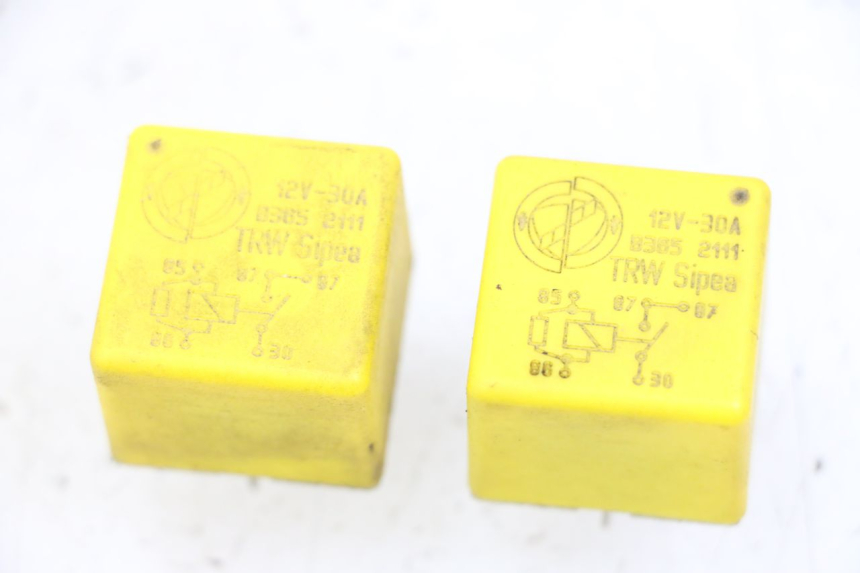 photo de RELÉ ELÉCTRICO PIAGGIO MP3 125 (2006 - 2014) - Vista principal