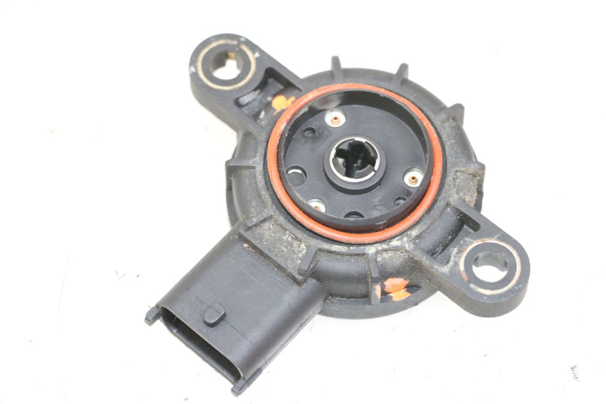 photo de RELÉ ELÉCTRICO PIAGGIO MP3 125 (2006 - 2014) - Otra perspectiva