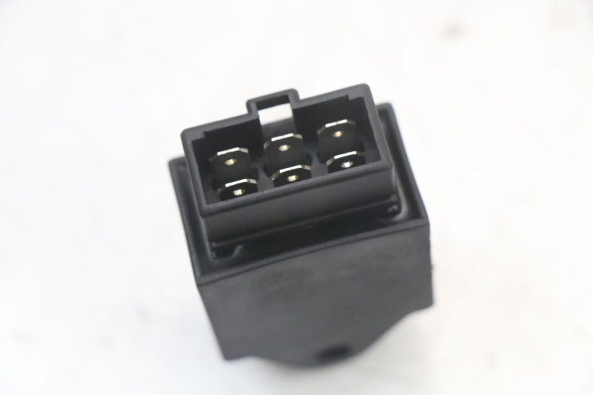 photo de RELÉ ELÉCTRICO PIAGGIO VESPA LX 2T 50 (2005 - 2013) - Zoom estado de uso