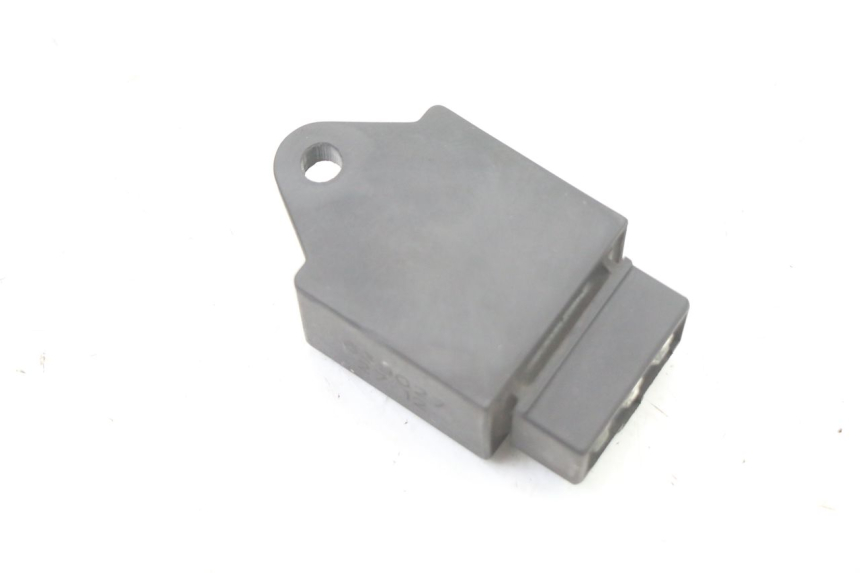 photo de RELÉ ELÉCTRICO PIAGGIO VESPA LX 2T 50 (2005 - 2013) - Zoom estado de uso