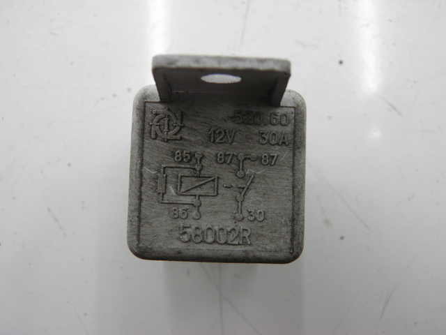 photo de RELE PIAGGIO XEVO - X EVO 125 (2010 - 2015) - Zoom estado de uso