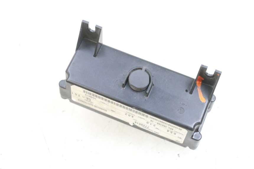 photo de RELÉ ELÉCTRICO BMW R RT ABS 1200 (2010 - 2014) - Primer plano técnico