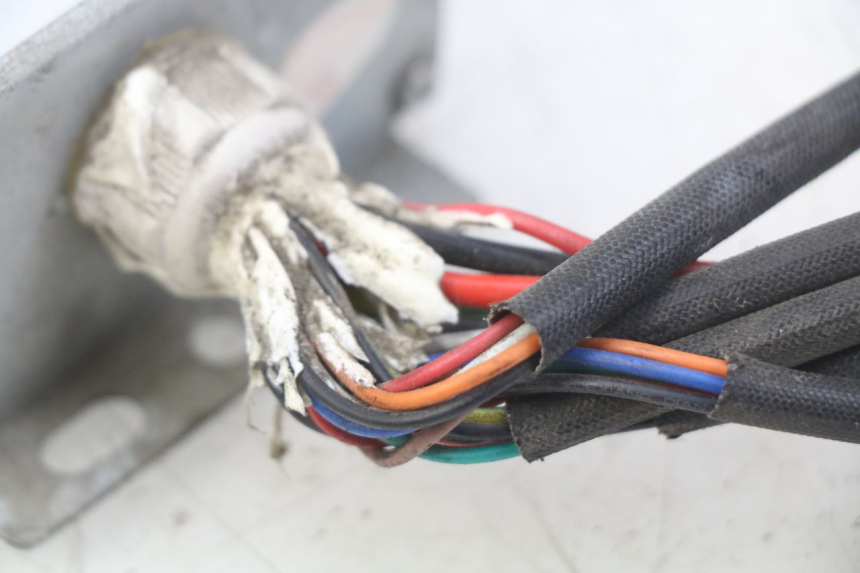 photo de RELÉ ELÉCTRICO RED ELECTRIC RED E PRO 1 (2017 - 2019) - Primer plano técnico