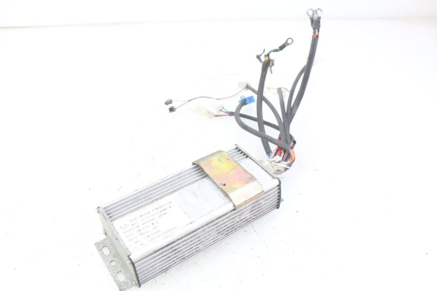 photo de RELÉ ELÉCTRICO RED ELECTRIC RED E PRO 1 (2017 - 2019) - Estado de la superficie y material