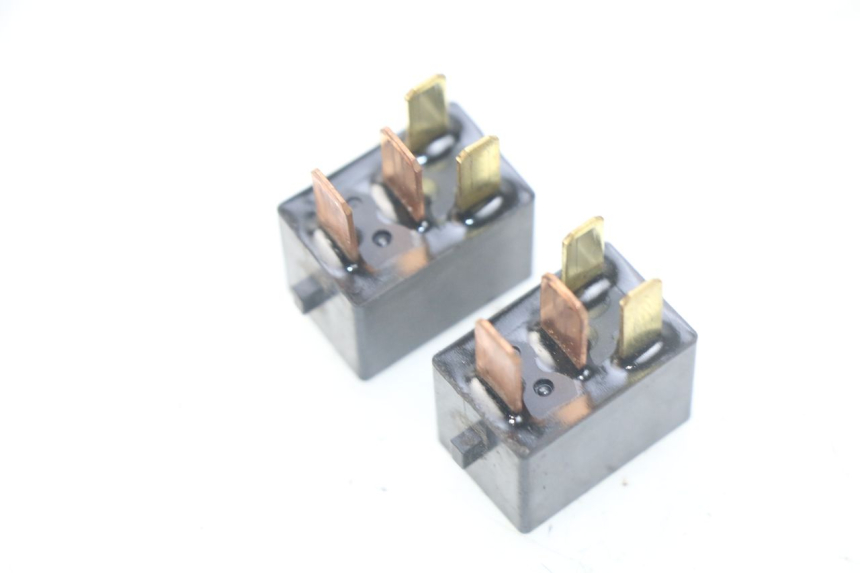 photo de RELÉ ELÉCTRICO TNT MOTOR ROMA 10' 4T 50 (2019 - 2022) - Zoom estado de uso