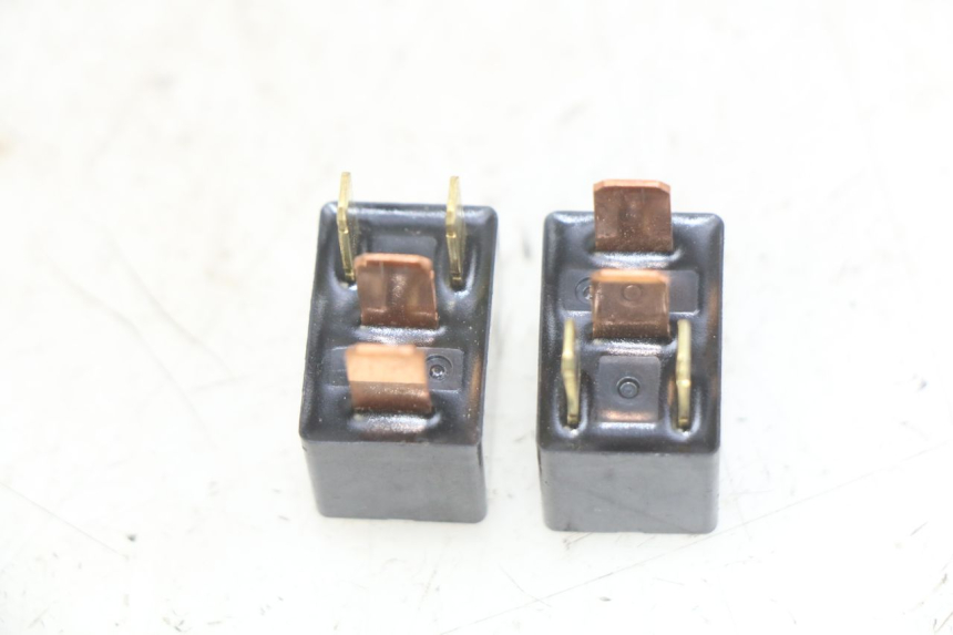 photo de RELÉ ELÉCTRICO TNT MOTOR ROMA 10' 4T 50 (2019 - 2022) - Otra perspectiva