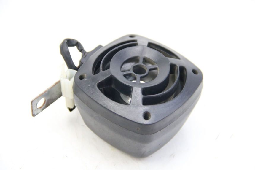 photo de RELÉ ELÉCTRICO LVNENG S5 1 (2019 - 2023) - Zoom estado de uso