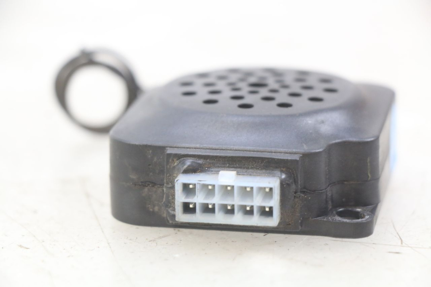 photo de RELÉ ELÉCTRICO LVNENG S5 1 (2019 - 2023) - Otra perspectiva