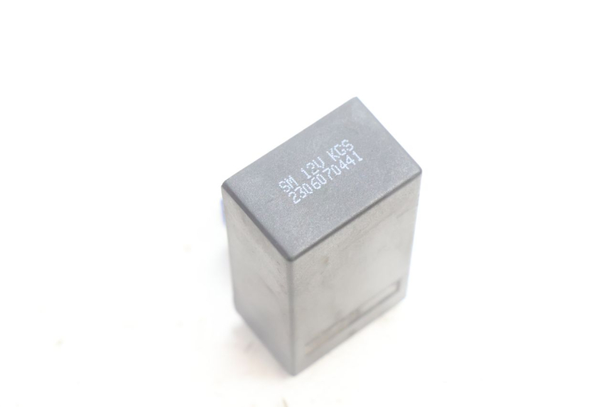 photo de RELE JM MOTORS SANTANA EVO 50 (2024 - 2026) - Primer plano técnico