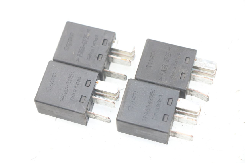 photo de RELE PEUGEOT SATELIS 500 (2007 - 2013) - Detalle de la pieza