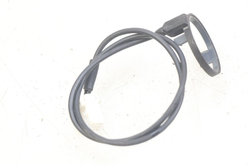 photo de RELE ELÉCTRICO PEUGEOT SATELIS 125 (2010 - 2012) - Otra perspectiva