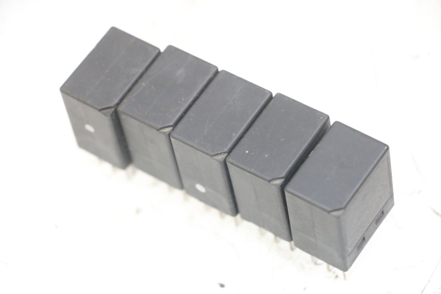 photo de RELE PEUGEOT SATELIS 125 (2013 - 2018) - Zoom estado de uso