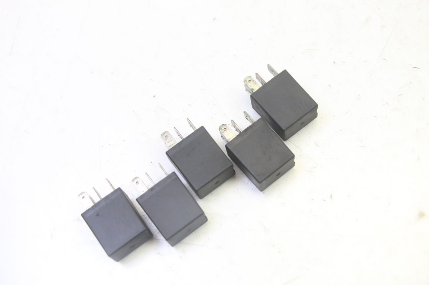 photo de RELE PEUGEOT SATELIS 125 (2013 - 2018) - Detalle de la pieza