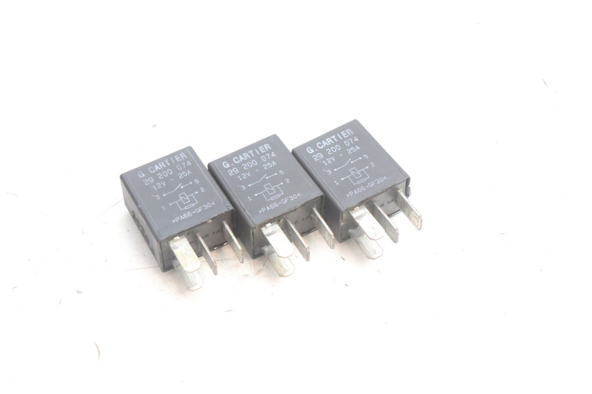 photo de RELé ELéCTRICO PEUGEOT SATELIS 125 (2006 - 2009) - Vista principal