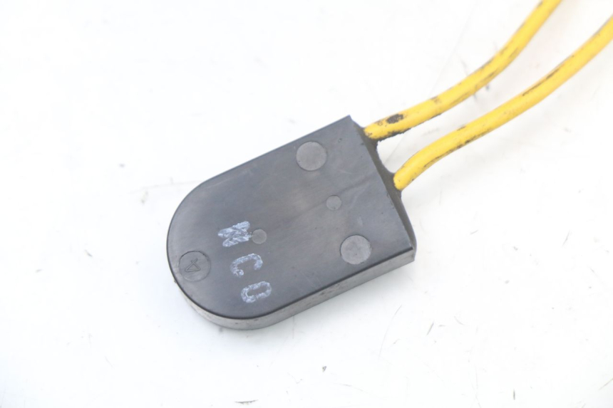 photo de RELE APRILIA SCARABEO GT 125 (1999 - 2007) - Otra perspectiva