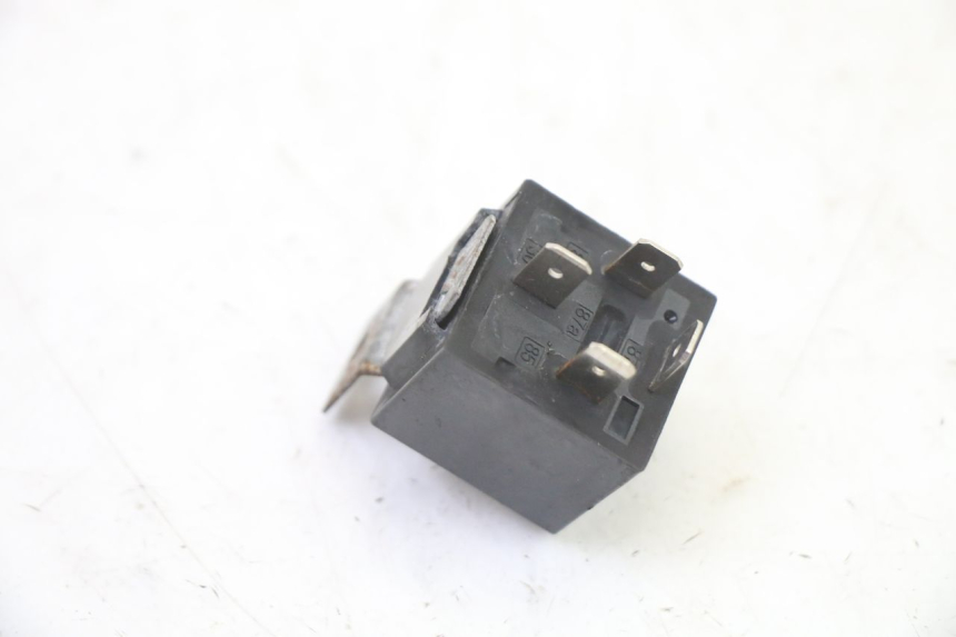 photo de RELE HONDA ST PAN EUROPEAN 1300 (2002 - 2013) - Otra perspectiva