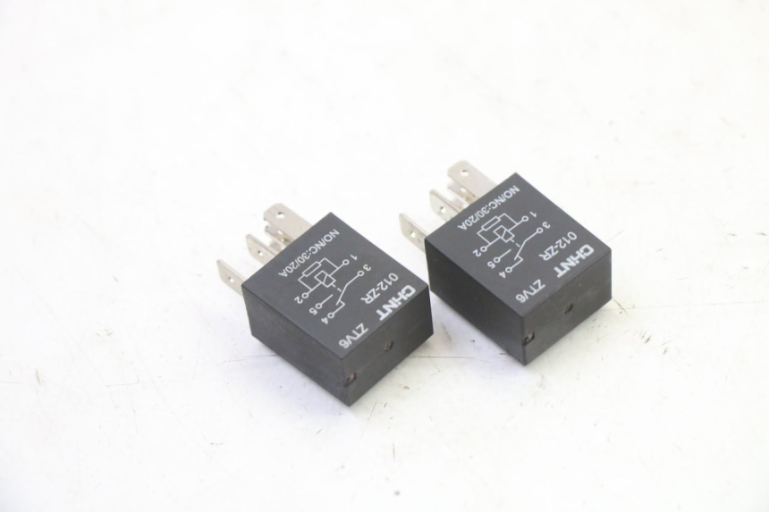 photo de RELE PEUGEOT STREETZONE I NAKED 2T 50 (2018 - 2020) - Zoom estado de uso