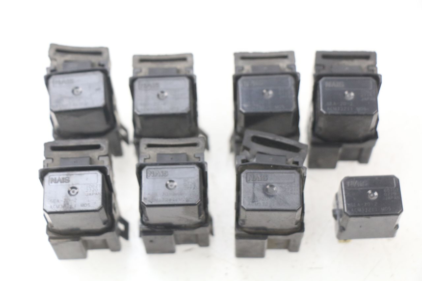 photo de RELÉ ELÉCTRICO YAMAHA TDM ABS 900 (2002 - 2014) - Estado de la superficie y material