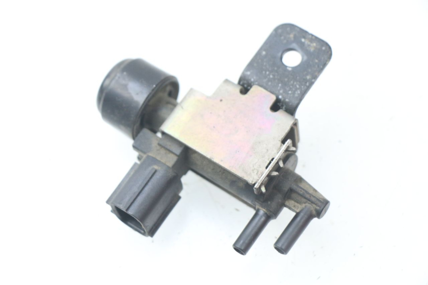 photo de RELÉ ELÉCTRICO YAMAHA TDM ABS 900 (2002 - 2014) - Otra perspectiva