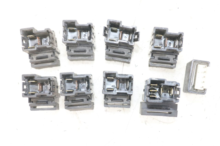 photo de RELÉ ELÉCTRICO YAMAHA TDM ABS 900 (2002 - 2014) - Estado de la superficie y material