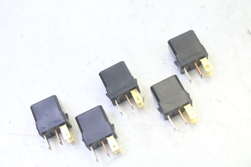 photo de RELÉ ELÉCTRICO YAMAHA TDM ABS 900 (2002 - 2014) - Vista principal