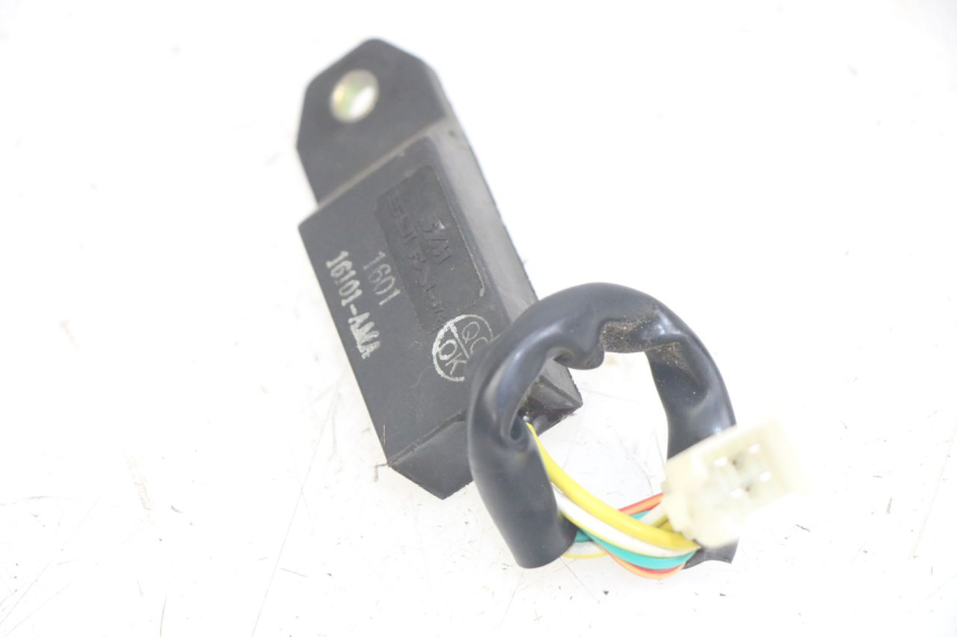 photo de RELÉ ELÉCTRICO PEUGEOT TWEET 4T 50 (2014 - 2019) - Otra perspectiva