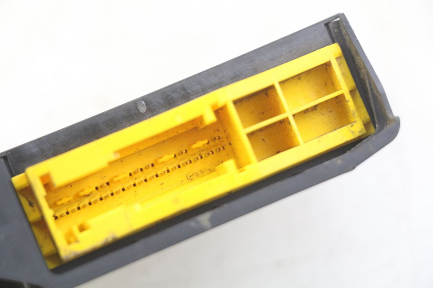 photo de RELE RENAULT TWIZY 45 (2012 - 2019) - Detalle de la pieza