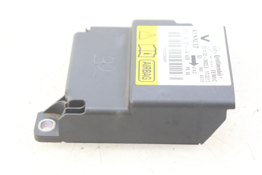 photo de RELE RENAULT TWIZY 45 (2012 - 2019) - Otra perspectiva