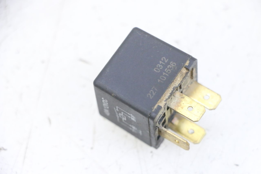 photo de RELE YAMAHA TZR 50 (2008 - 2016) - Otra perspectiva