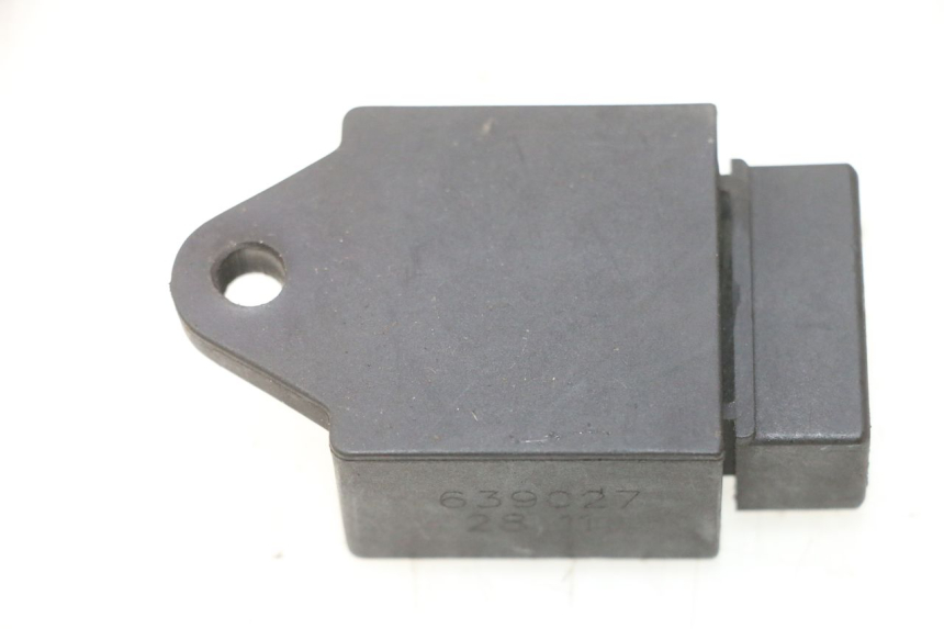 photo de RELÉ ELÉCTRICO PIAGGIO VESPA LX 2T 50 (2005 - 2013) - Zoom estado de uso